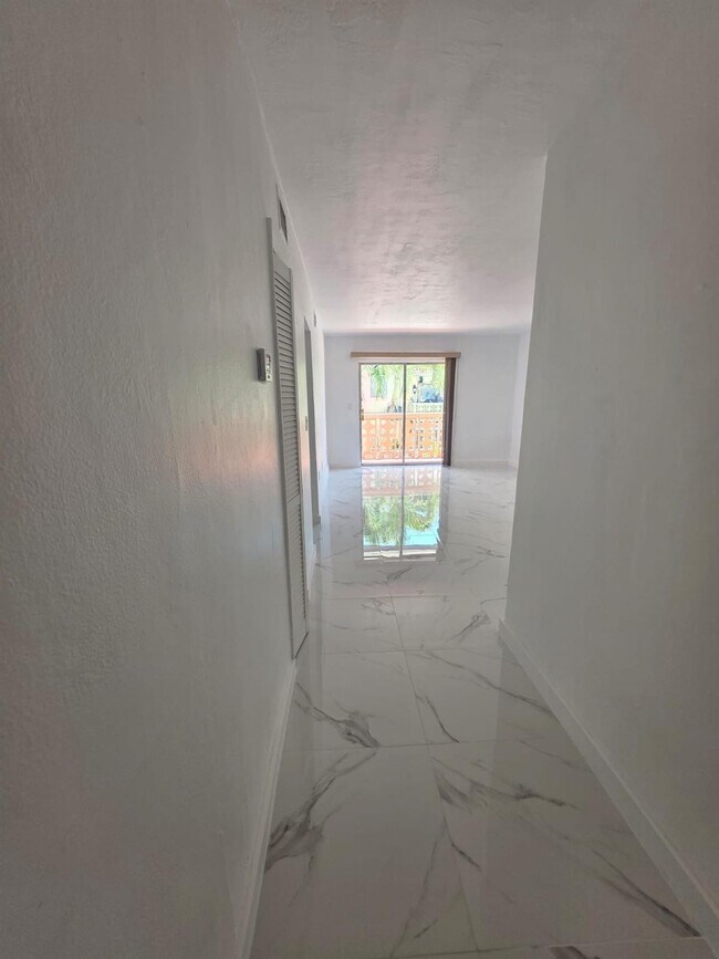 Photo - 2441 NW 13th St Unit 76