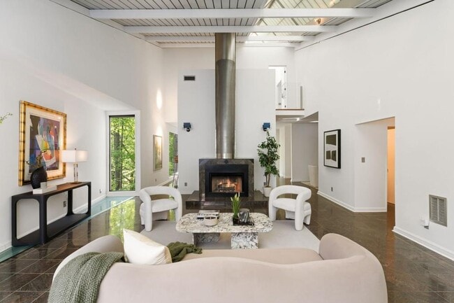 Photo - 1121 Dawn View Ln NW