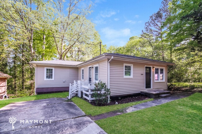 Photo - 2139 Charles St