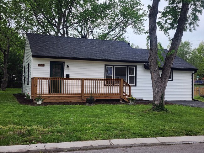 Photo - 1005 S Brockway St