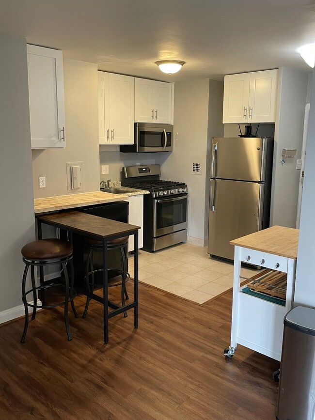 Photo - 922 24th St NW Unit 609