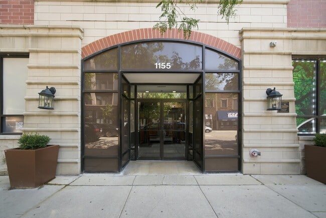 Photo - 1155 W Madison St Unit 507