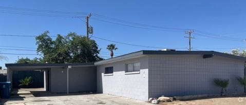 Building Photo - 4889 Blanton Dr Rental