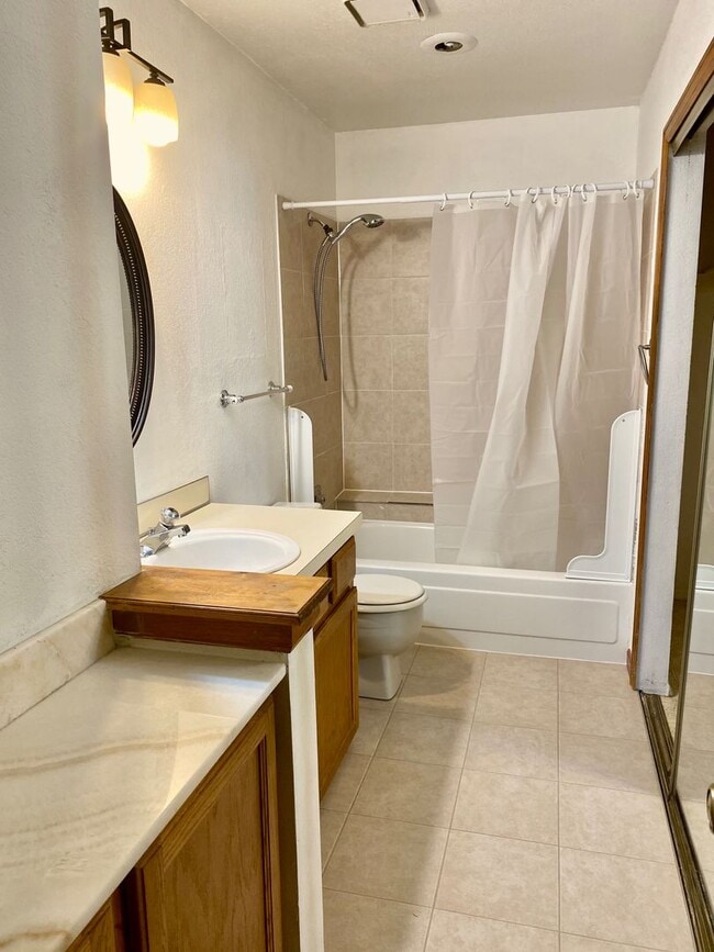 Photo - Evolve Real Estate: Beautiful Condo in Garrison Square Available June 3rd!