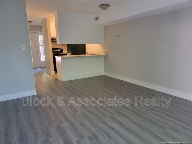 Photo - 320 Wheel Hollow Trail