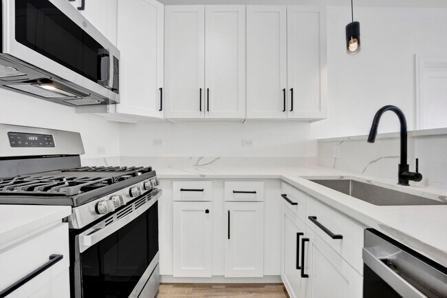 Photo - 4350 W Lawrence Ave Unidad 303