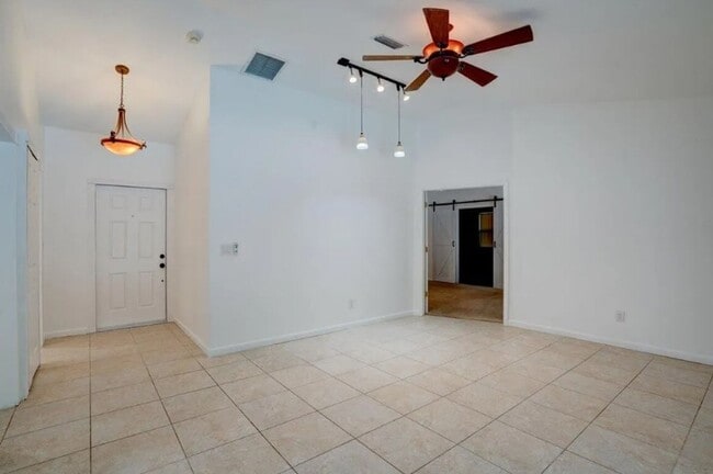 Photo - 3/2 POOL home in Harbor Estates Stuart--Lots of Parking!