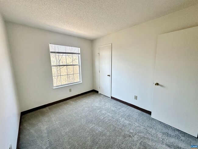 1226 Smith St Unit K