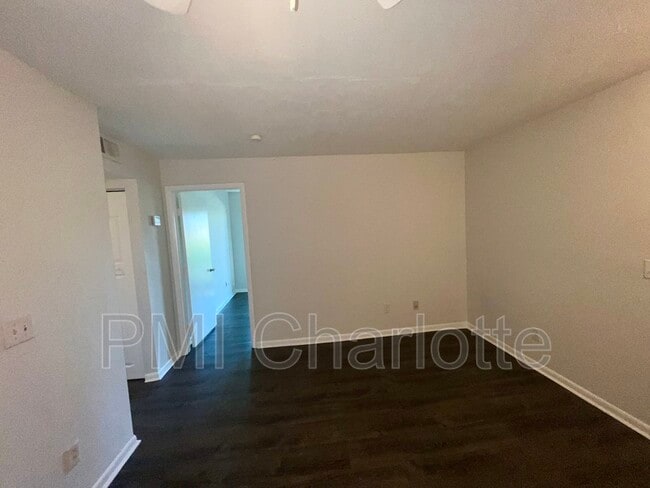 342 Orchard Trace Ln Unit 8