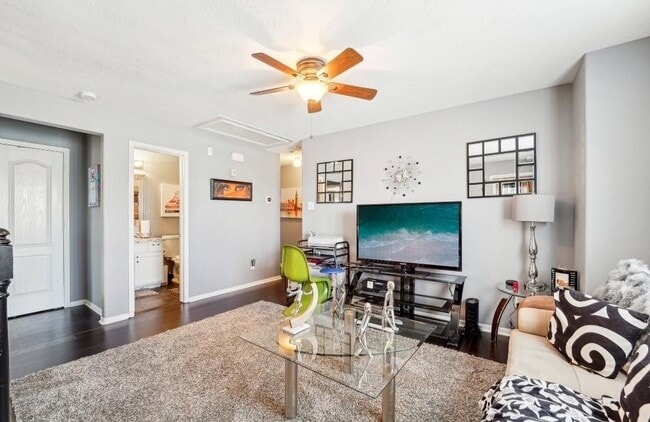 Photo - 11415 Northam Dr