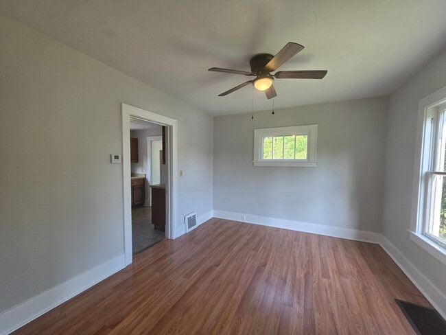 Photo - Kent 3 bedroom 1 bath Single Family Home
