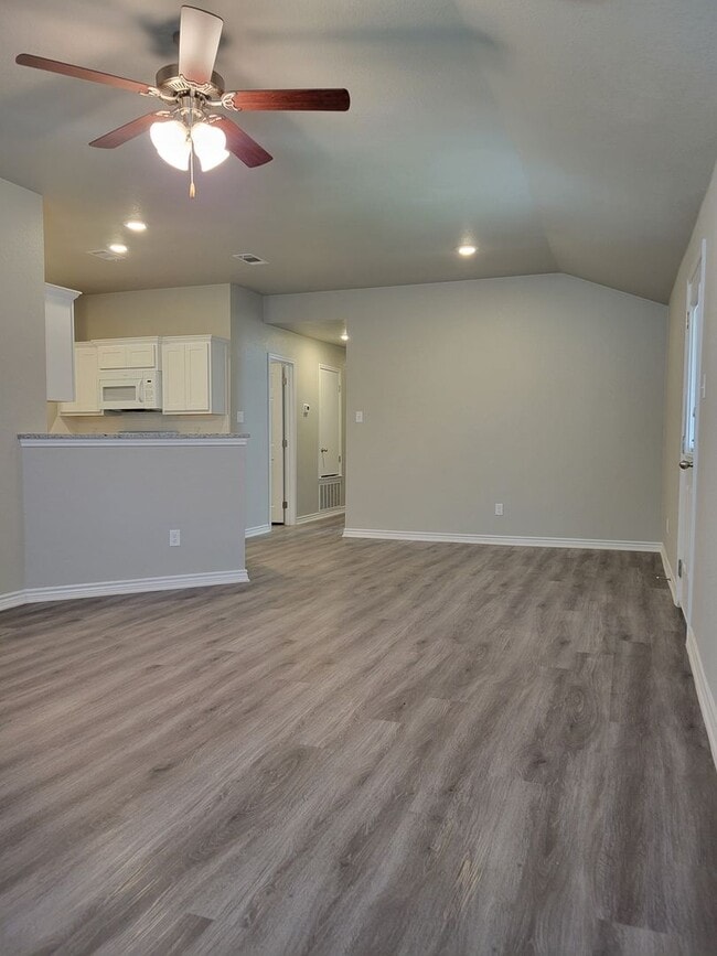 Photo - 1606 Pontotoc Unit B-STILL OCCUPIED BY RESIDENT