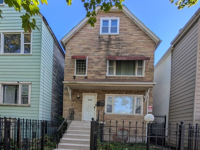 Building Photo - 8125 S Escanaba Ave