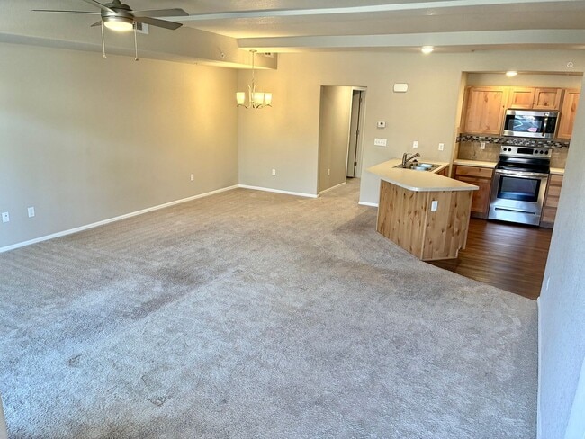 Photo - 2 WEEKS FREE! Spacious Townhome! Unit #3712