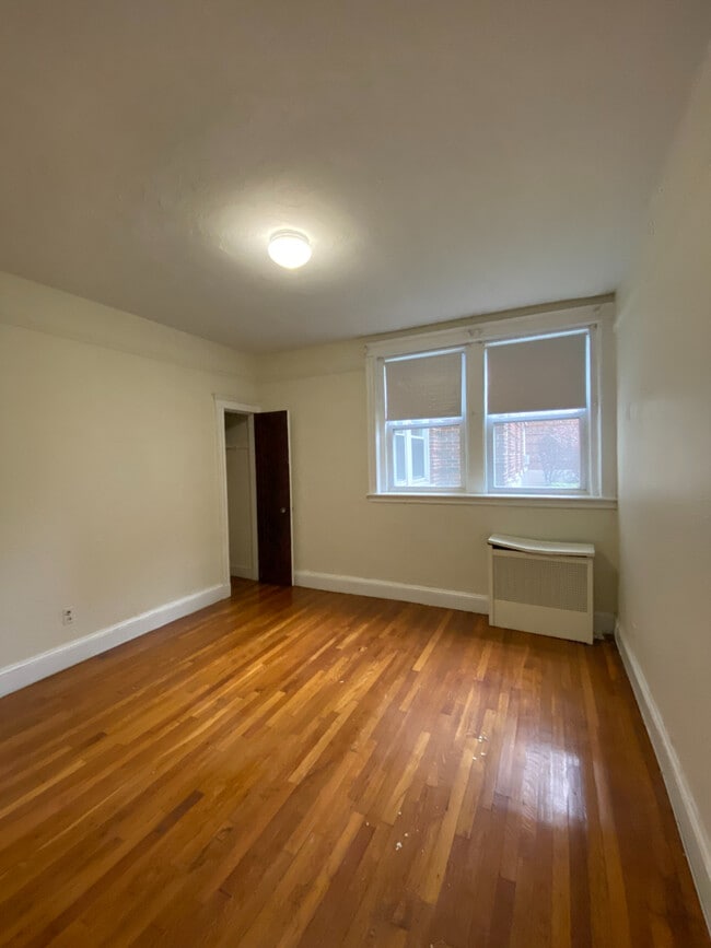 Photo - 46 Chiswick Rd Unit 4