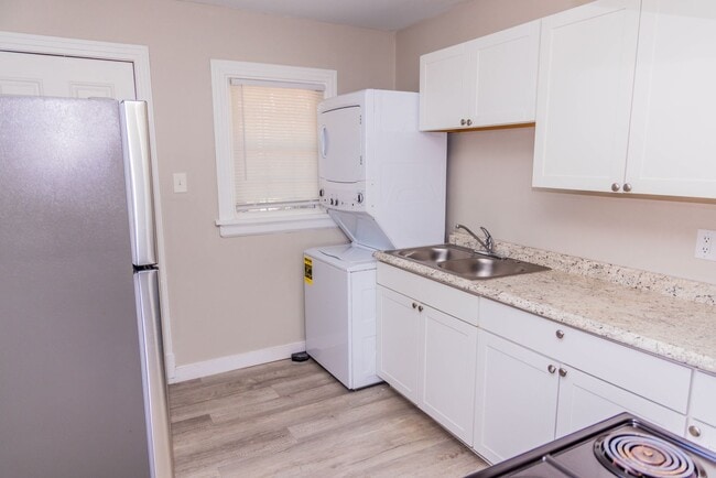 Photo - 1/2 Off 1st Month's Rent!! 2 bedroom House in the Randolph Community