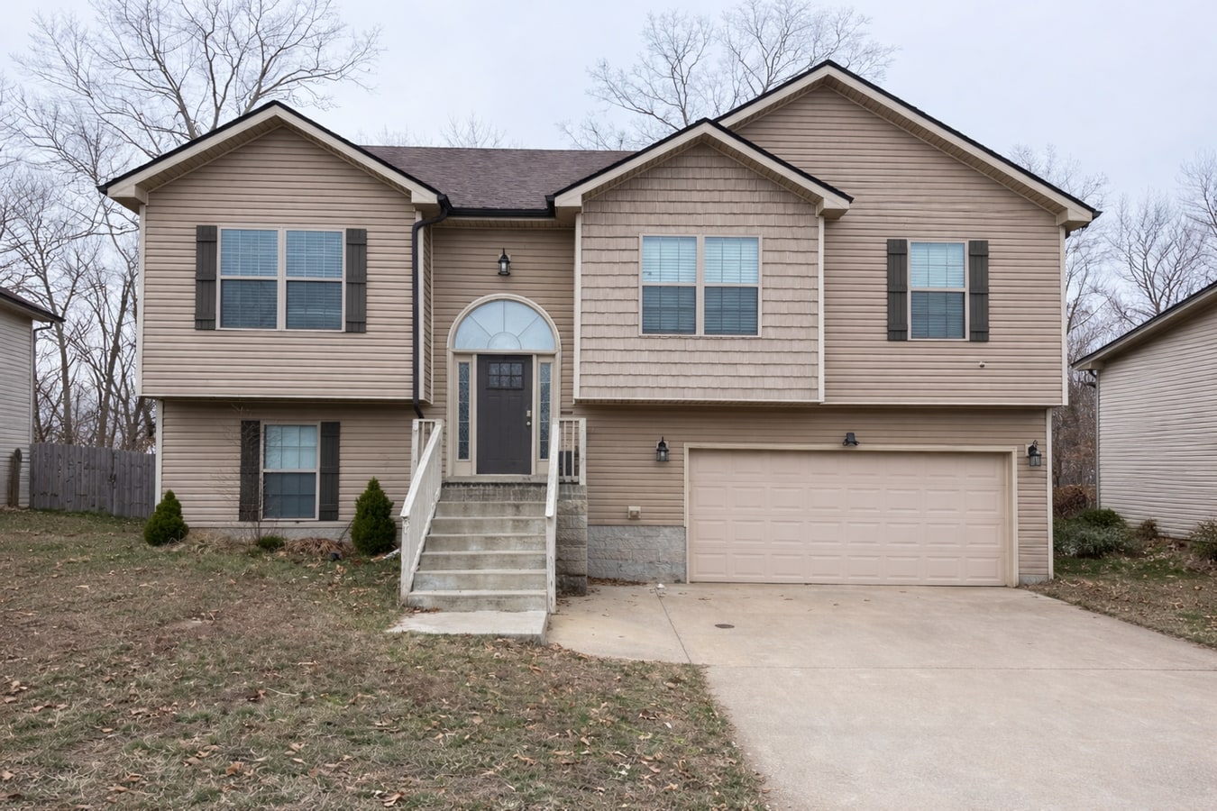 Split Foyer with a Fenced Backyard! - Split Foyer with a Fenced Backyard!
