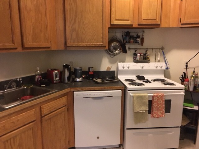 Photo - 1589 Beacon St Unidad 3