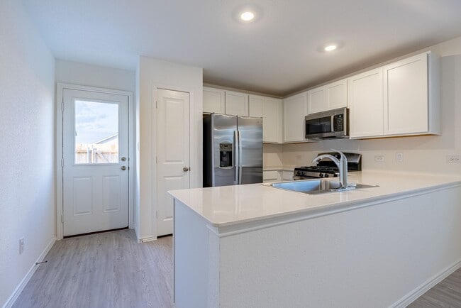 Photo - Stunning 3 bedroom, 2 bathroom home in Kyle!!!