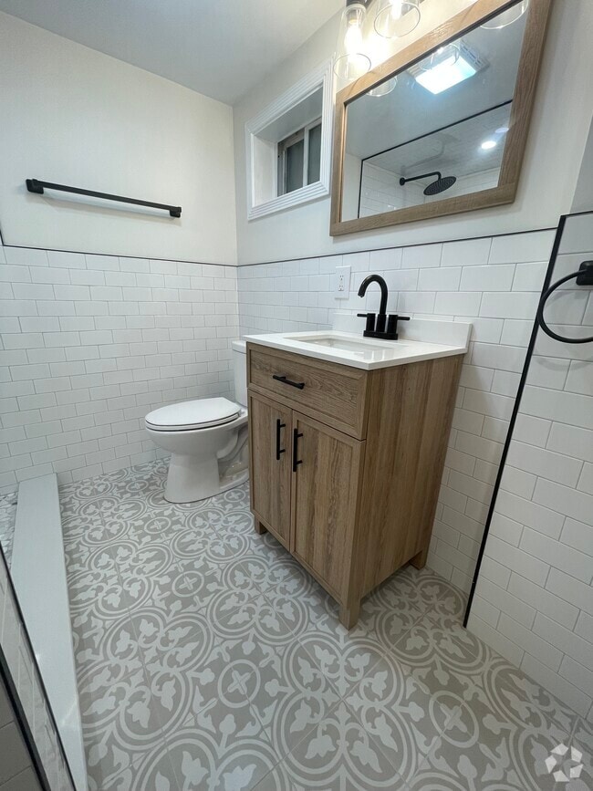 Building Photo - 311 Hamilton St Unit Basement Rental