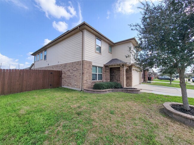 Photo - 8003 Ecru Ln
