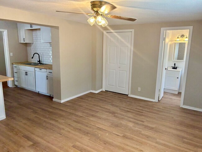 Photo - 3504 Mission St