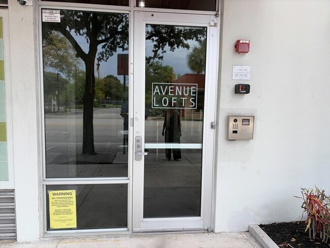 425 N Andrews Ave Unidad 206