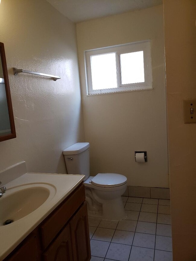 baño - 720 Rancheria Dr Unidad C