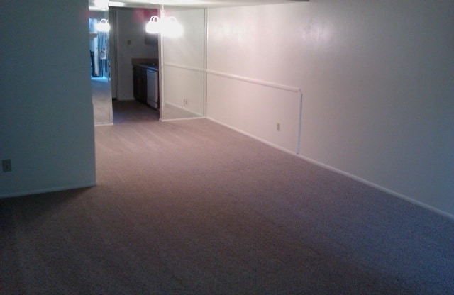 Photo - 1927 E Hampton Ave