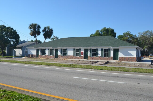 Building Photo - McSwain Commons Unit 101-4