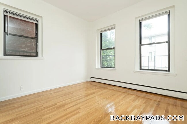 Photo - 179 St Botolph St Unit 6