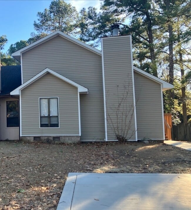 Photo - 857 Danish Dr