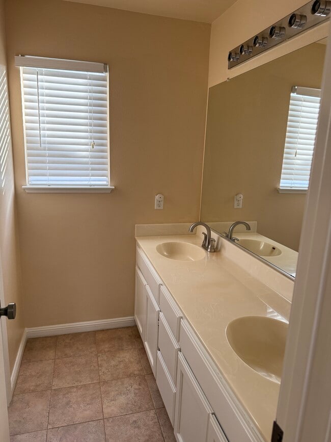 Photo - 15680 Atlantus Ave