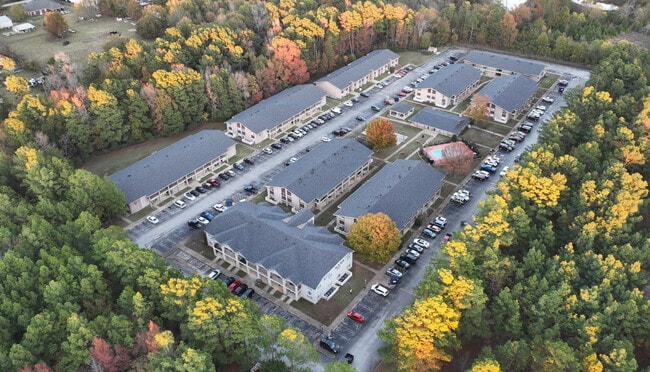 Building Photo - Oxford Pointe Apartments