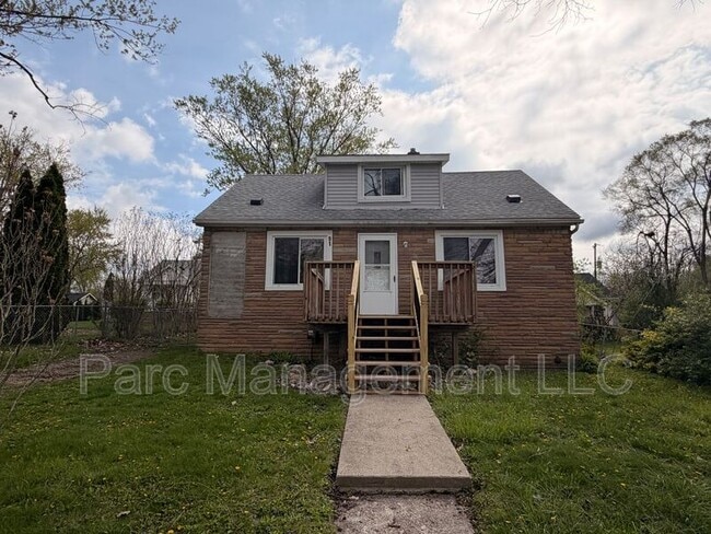 Building Photo - 91 Waterly Ave