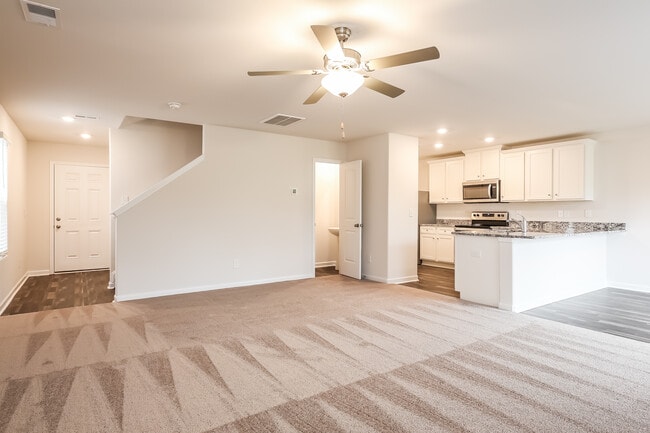 Photo - 6025 Mason Tucker Dr