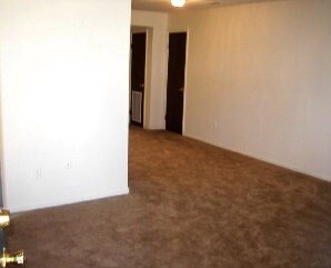 Photo - Colonial Parc Apartments