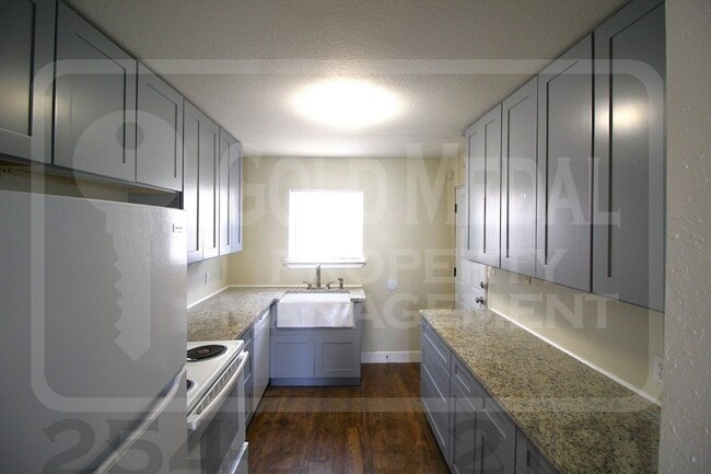 Photo - 905-907 Estelle Ave Unit 905