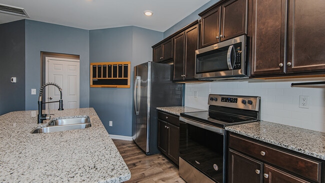 Photo - 1253 Adrian Ct