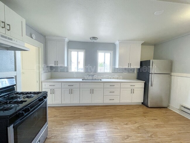 Photo - 464 Cortes St Unit B