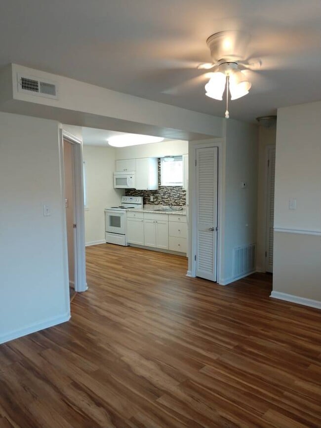 Elm Grove Apartments