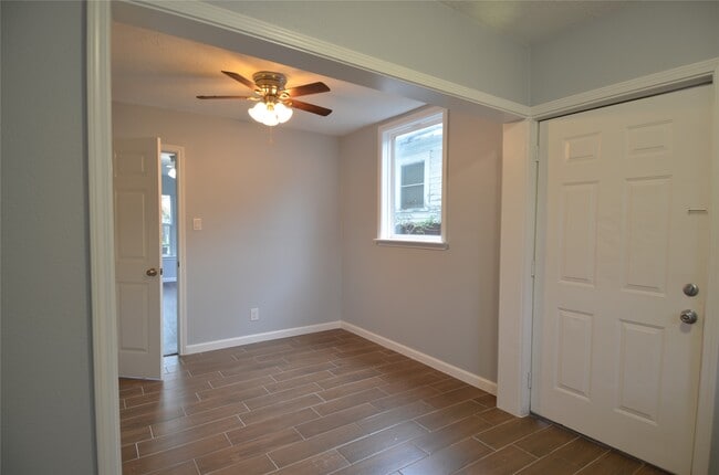 Photo - 103 Cosmos St Unit 2