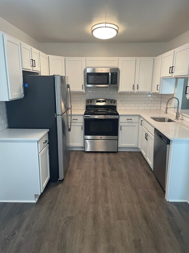 Berkley- Kitchen