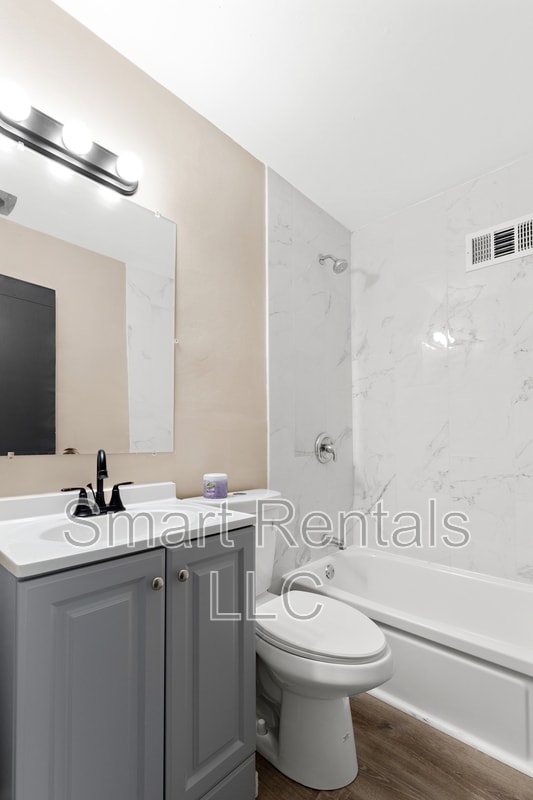 Photo - 3100 Arsenal St