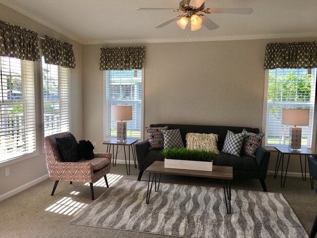 Photo - 459 Emden St