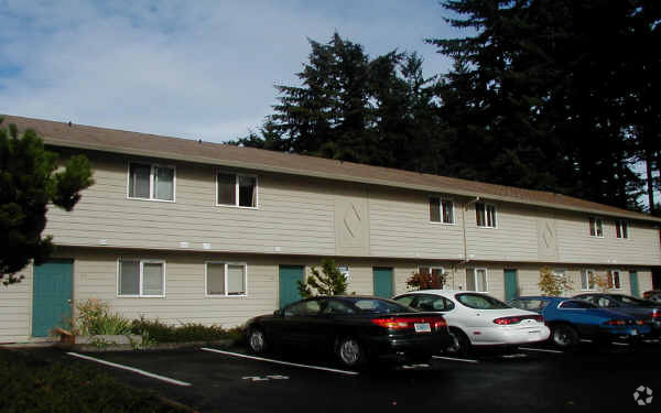 Building Photo - Windsor Court Apartments