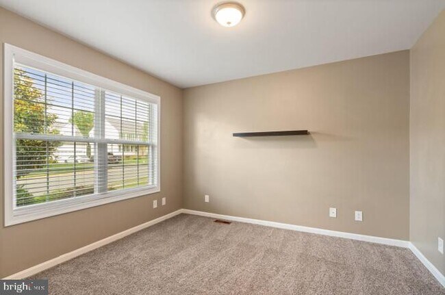 Photo - 10 Sassafras Ln