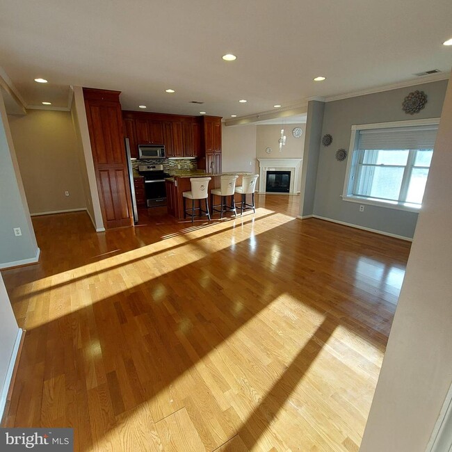 Photo - 12251 Roundwood Rd Unit 807