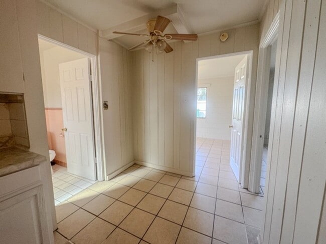 Photo - 710 N Grove St Unit 710 N Grove B