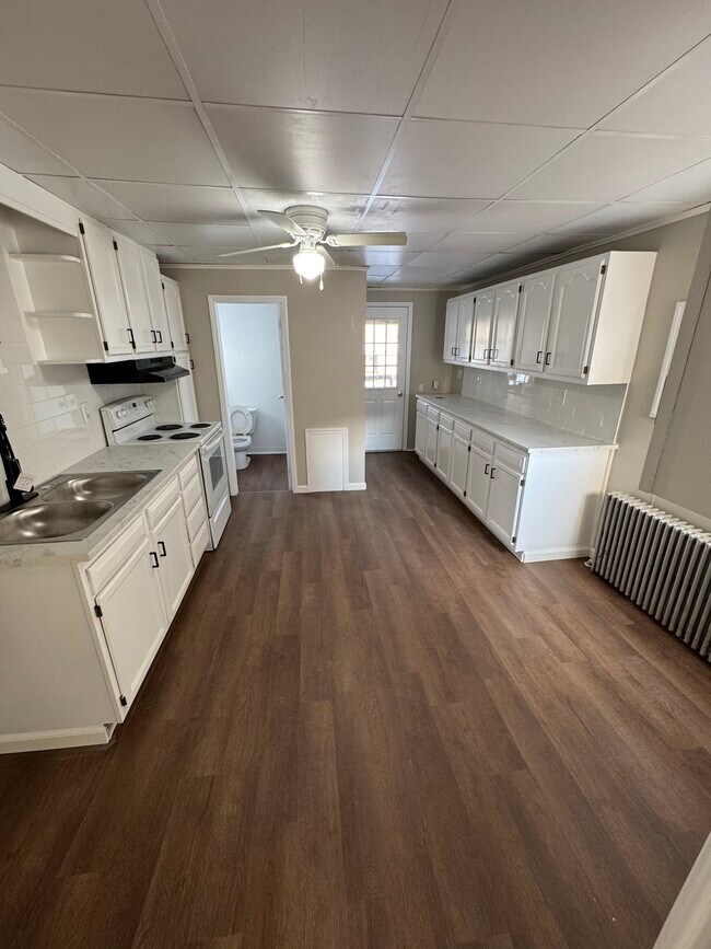 Photo - 206 Coal St Unidad 210 Coal Street